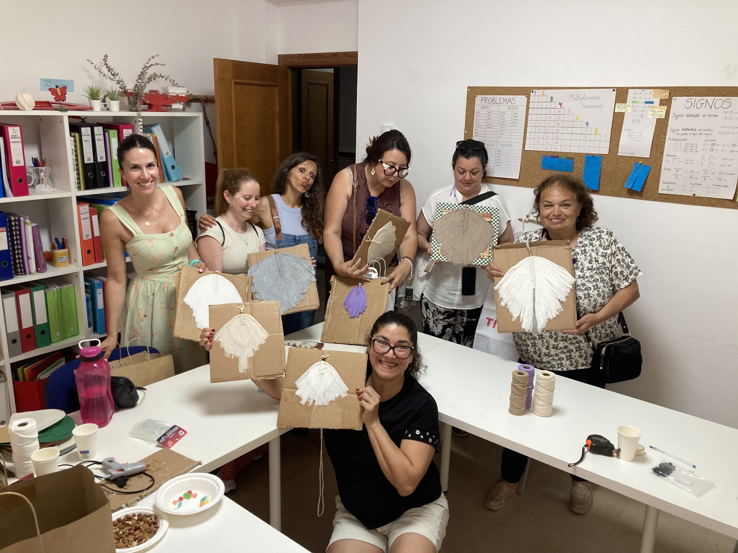 FORMACIÓN Y TALLERES