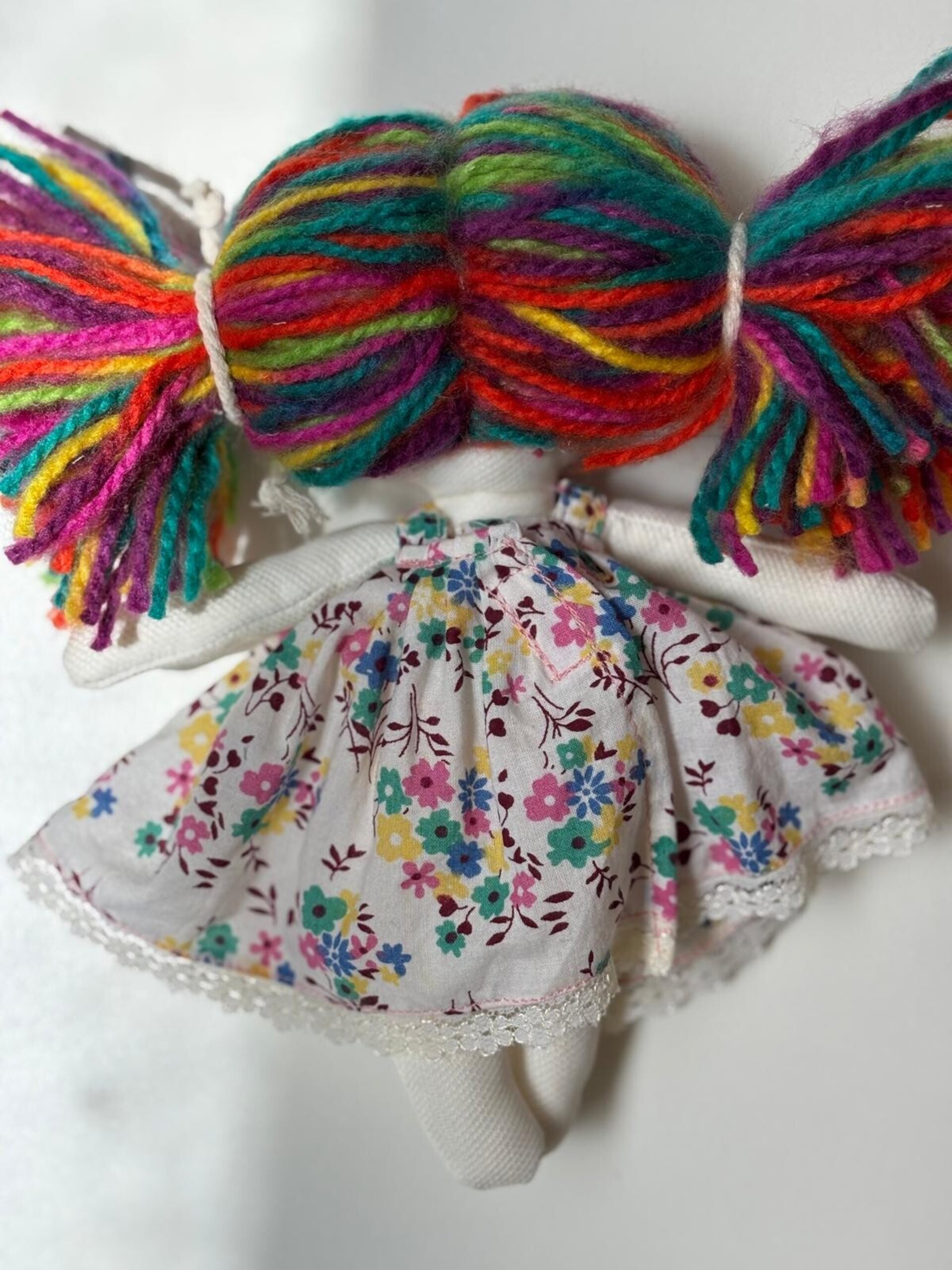 Muñeca arcoiris - 2